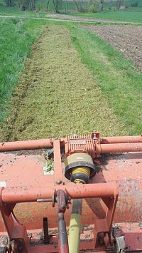 Mulchgerät Arbeitsbreite ca 2 Meter